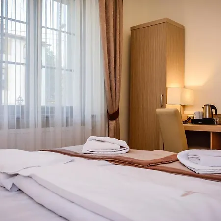 Anna לינה וארוחת בוקר