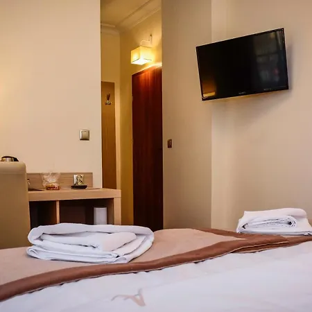 Anna לינה וארוחת בוקר